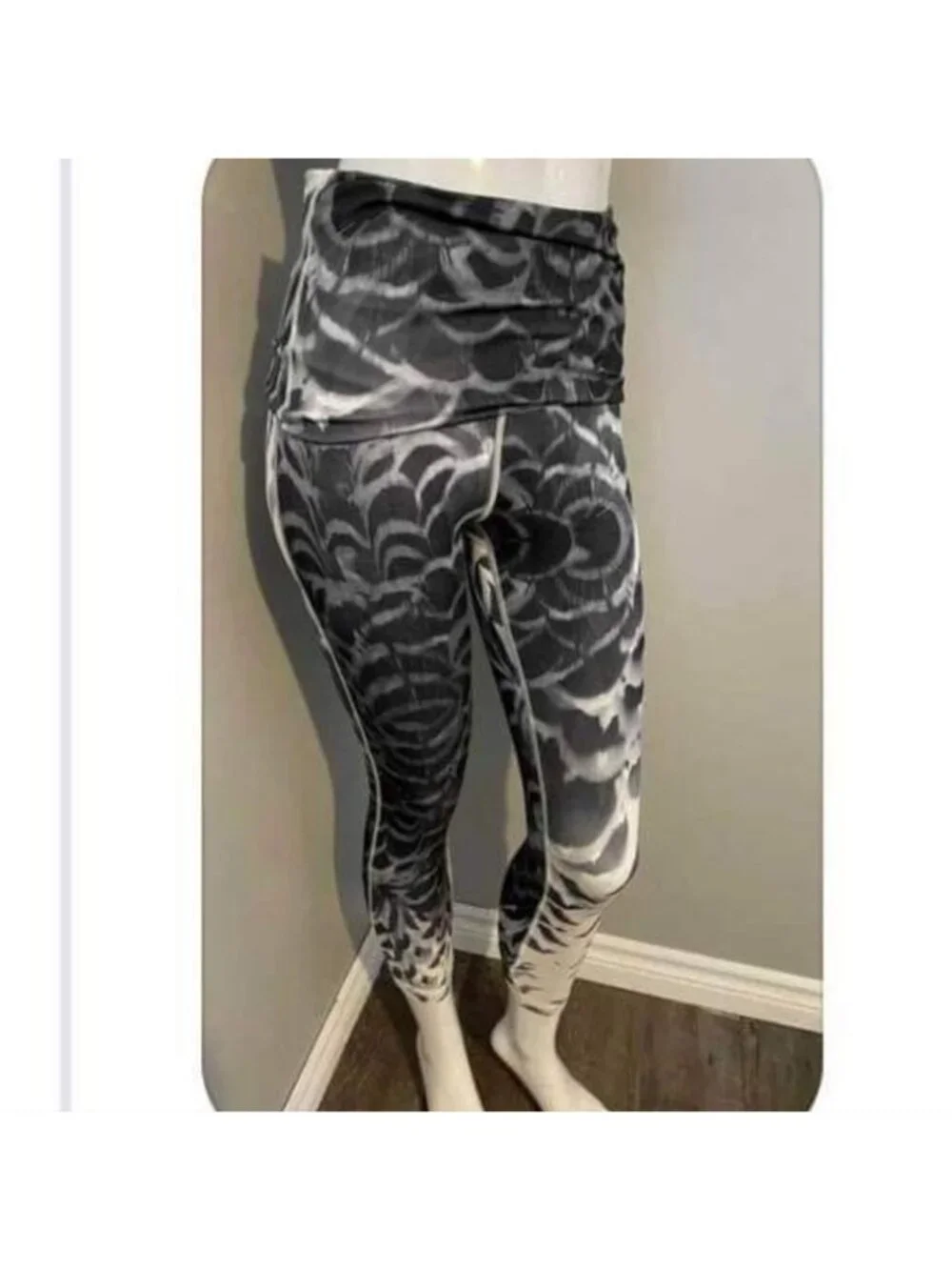 Lululemon Wunder Under Pant*SE Dance Pretty Plume Angel Wing Black